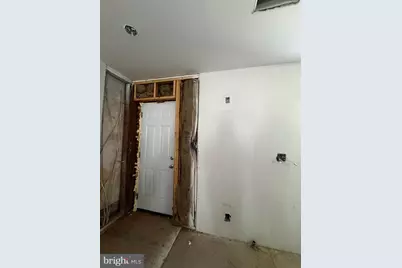 1207 Myrtle Avenue, Baltimore, MD 21217 - Photo 7