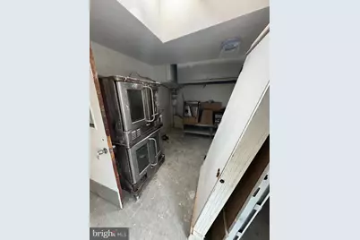 2449 Shirley Avenue, Baltimore, MD 21215 - Photo 37