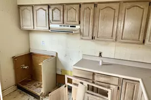 1218 N Longwood St, Baltimore, MD 21216 - Photo 5