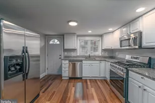 915 S Bouldin St, Baltimore, MD 21224 - Photo 1