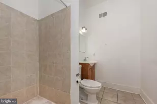 18 E Lafayette Ave, Baltimore, MD 21202 - Photo 13