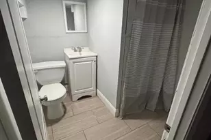 2940 E Fayette Street E, Baltimore, MD 21224 - Photo 15