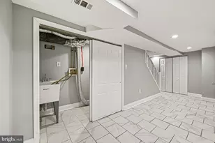 38 Upmanor Rd, Baltimore, MD 21229 - Photo 29