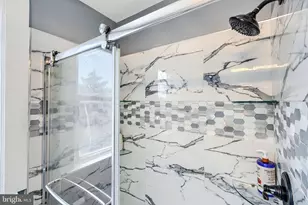 1543 Lochwood Rd, Baltimore, MD 21218 - Photo 27