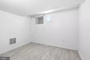 2302 Mt Royal Terrace, Baltimore, MD 21217 - Photo 23