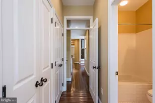 837 S Montford Ave S, Baltimore, MD 21224 - Photo 29