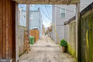 837 S Montford Ave S, Baltimore, MD 21224 - Photo 47