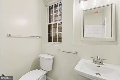 829 E Chase Street, Baltimore, MD 21202 - Photo 15