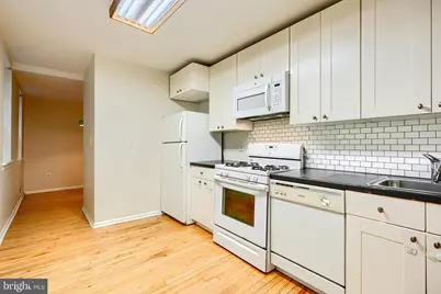 327 S Fremont Avenue, Baltimore, MD 21230 - Photo 17