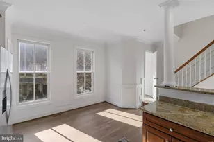 1256 Dockside Cir, Baltimore, MD 21224 - Photo 17