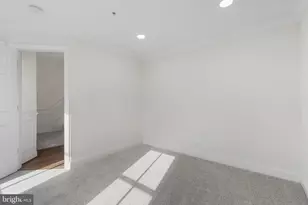 1256 Dockside Cir, Baltimore, MD 21224 - Photo 21