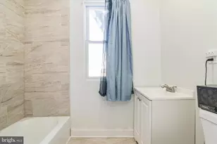 4108 Belvieu Ave, Baltimore, MD 21215 - Photo 9