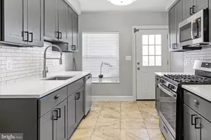 2428 McCulloh St, Baltimore, MD 21217 - Photo 9