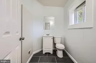 118 N Hilton St, Baltimore, MD 21229 - Photo 15