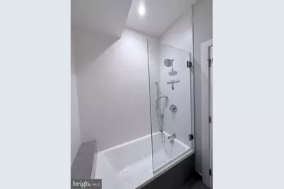 2003 E Fairmount Avenue, Baltimore, MD 21231 - Photo 39