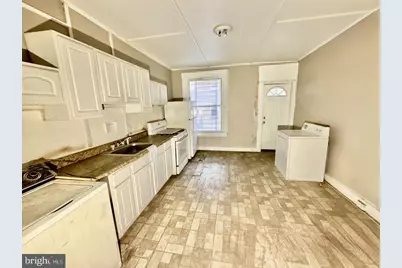 3035 E Monument Street, Baltimore, MD 21205 - Photo 3