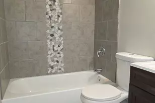 1042 Ellicott Dr, Baltimore, MD 21216 - Photo 7