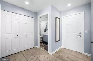 2702 Lighthouse Point E, Baltimore, MD 21224 - Photo 23