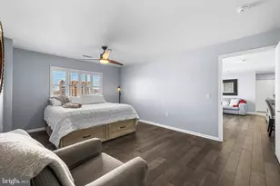 2702 Lighthouse Point E, Baltimore, MD 21224 - Photo 15