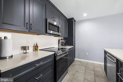 2702 Lighthouse Point E #720, Baltimore, MD 21224 - Photo 11