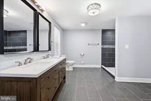 529 Mosher St, Baltimore, MD 21217 - Photo 7