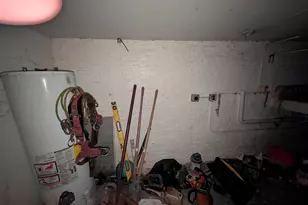 411 S Mount Street S, Baltimore, MD 21223 - Photo 41