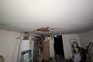 411 S Mount Street S, Baltimore, MD 21223 - Photo 39