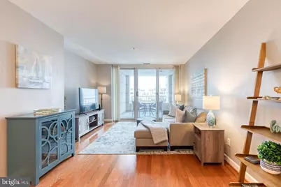 100 Harborview Drive #305, Baltimore, MD 21230 - Photo 3