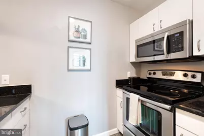 100 Harborview Drive #305, Baltimore, MD 21230 - Photo 13