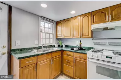 232 E Barney Street, Baltimore, MD 21230 - Photo 11