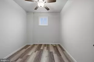605 Lyndhurst St, Baltimore, MD 21229 - Photo 7