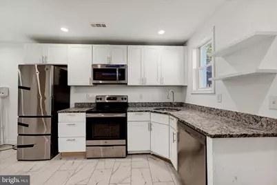 346 E 25th Street, Baltimore, MD 21218 - Photo 19