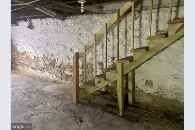 43 Wheeler Avenue N, Baltimore, MD 21223 - Photo 21