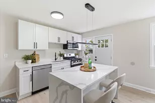 10 Mardrew Rd, Baltimore, MD 21229 - Photo 13