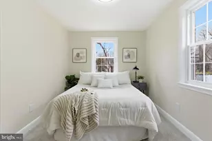 10 Mardrew Rd, Baltimore, MD 21229 - Photo 23