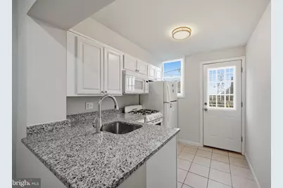 605 Lyndhurst Street, Baltimore, MD 21229 - Photo 29