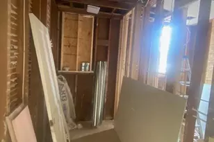 1306 E 33rd St, Baltimore, MD 21218 - Photo 11