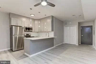 400 Highland Avenue #402, Baltimore, MD 21224 - Photo 3