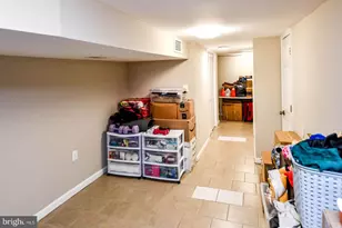 917 N Patterson Park Ave, Baltimore, MD 21205 - Photo 17