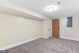 2032 Ruxton Ave, Baltimore, MD 21216 - Photo 17