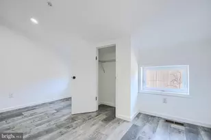 7 S Carrollton Ave, Baltimore, MD 21223 - Photo 23