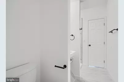 7 S Carrollton Avenue, Baltimore, MD 21223 - Photo 29