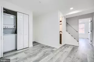 7 S Carrollton Ave, Baltimore, MD 21223 - Photo 9