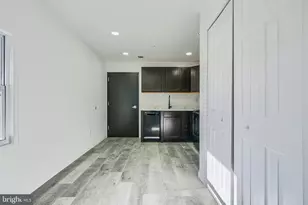 7 S Carrollton Ave, Baltimore, MD 21223 - Photo 11