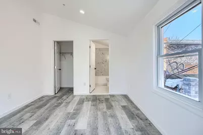 7 S Carrollton Avenue, Baltimore, MD 21223 - Photo 15