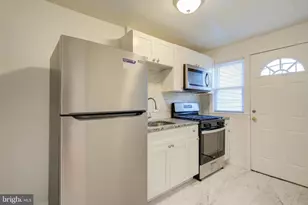 3770 Ravenwood Ave, Baltimore, MD 21213 - Photo 7