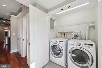 1737 Bank Street, Baltimore, MD 21231 - Photo 19