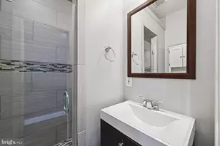 1737 Bank St, Baltimore, MD 21231 - Photo 37