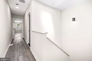 516 E 27th St, Baltimore, MD 21218 - Photo 15