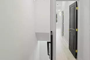 727 E 20th St, Baltimore, MD 21218 - Photo 29